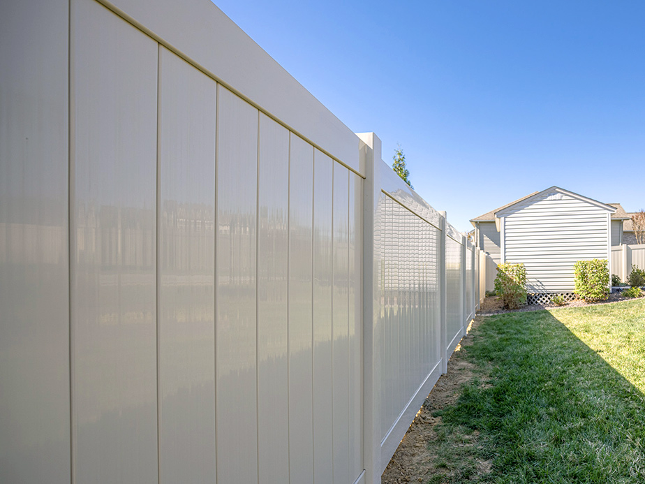 Cedartown GA Vinyl Fences